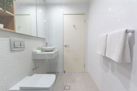 Japanese Style Waterfront Apt Wt Rooftop Pool - Accommodation Port Hedland 5