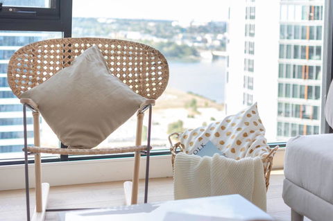 Japanese Style Waterfront Apt Wt Rooftop Pool - Accommodation Port Hedland 3