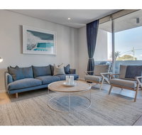 Oceanside Elegance At Superb Home Steps From Sand - Accommodation Port Hedland