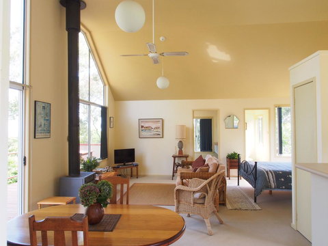 Bundle Hill Cottages - Accommodation Port Hedland 6