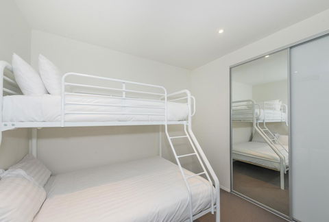 Lakefront 116 Kingston ACT - Accommodation Port Hedland 4
