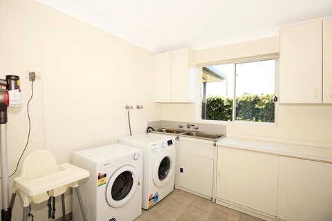 Neptune I Absolute Beachfront I Stunning Views - Accommodation Port Hedland 25