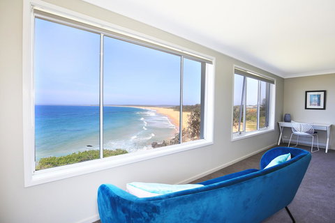 Neptune I Absolute Beachfront I Stunning Views - Accommodation Port Hedland 13
