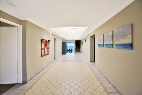 Neptune I Absolute Beachfront I Stunning Views - Accommodation Port Hedland 23