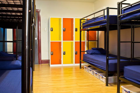 Mad Monkey Kings Cross - Accommodation Port Hedland 14
