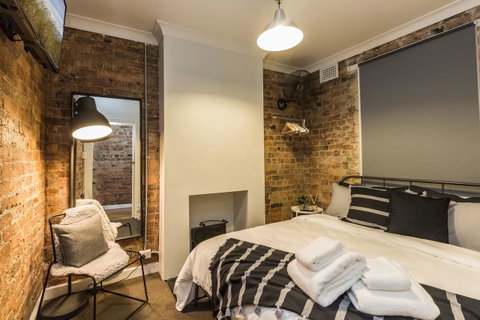 Chippendale Â· Quaint 1880â€™s Sydney Chippendale Terrace House - Accommodation Port Hedland 5