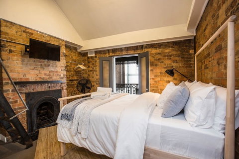 Chippendale Â· Quaint 1880â€™s Sydney Chippendale Terrace House - Accommodation Port Hedland 0