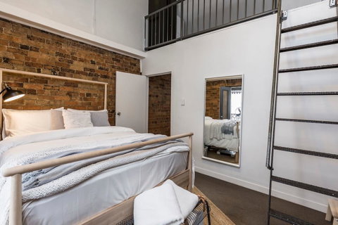 Chippendale Â· Quaint 1880â€™s Sydney Chippendale Terrace House - Accommodation Port Hedland 2