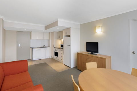 Mercure Newcastle - Accommodation Port Hedland 11