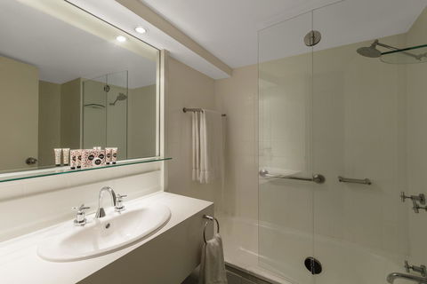 Mercure Newcastle - Accommodation Port Hedland 1