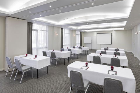Mercure Newcastle - Accommodation Port Hedland 22