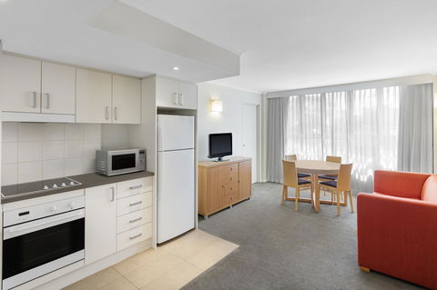 Mercure Newcastle - Accommodation Port Hedland 14