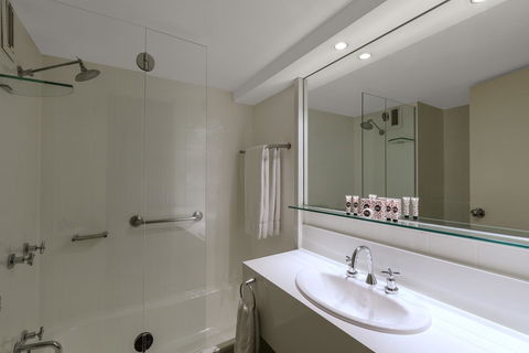 Mercure Newcastle - Accommodation Port Hedland 32