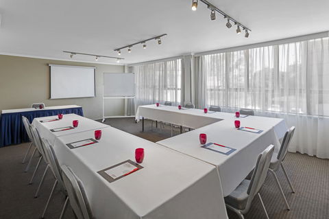 Mercure Newcastle - Accommodation Port Hedland 27