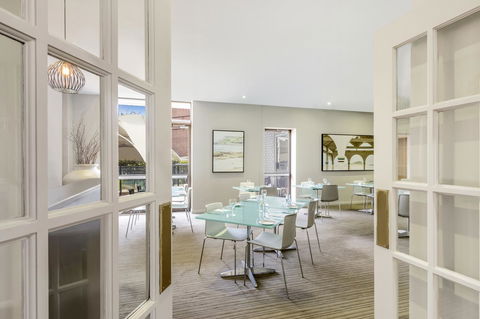 Mercure Newcastle - Accommodation Port Hedland 10
