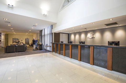 Holiday Inn Sydney Potts Point - Accommodation Port Hedland 1