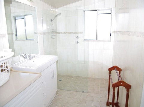 Jupiter, 3 Scott Street - Accommodation Port Hedland 5