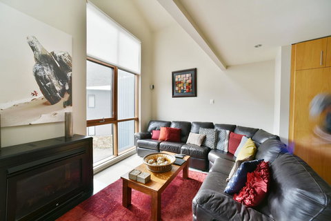 Snowstream 4 - Accommodation Port Hedland 7