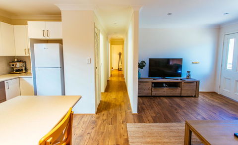 Sunbaker Pet Friendly Awards Finalist 4 Mins Walk To Culburra Beach - Accommodation Port Hedland 17