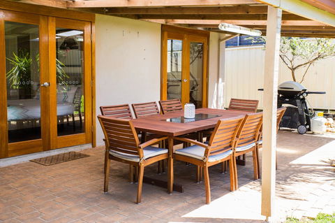 Sunbaker Pet Friendly Awards Finalist 4 Mins Walk To Culburra Beach - Accommodation Port Hedland 28