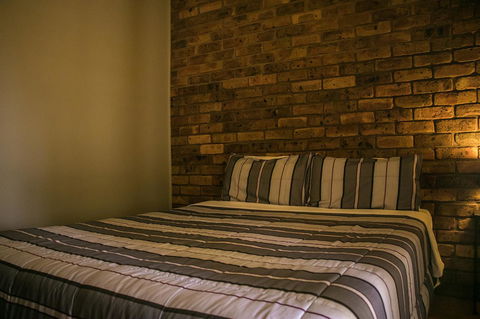 Ironstone Estate Lovedale - Accommodation Port Hedland 15