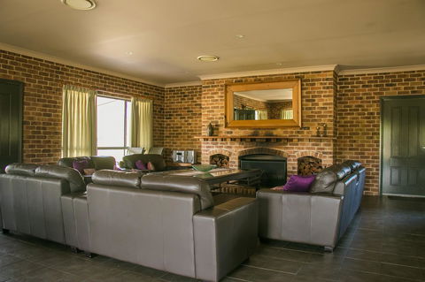 Ironstone Estate Lovedale - Accommodation Port Hedland 2
