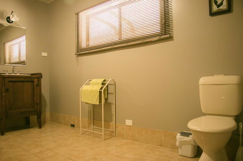 Ironstone Estate Lovedale - Accommodation Port Hedland 9