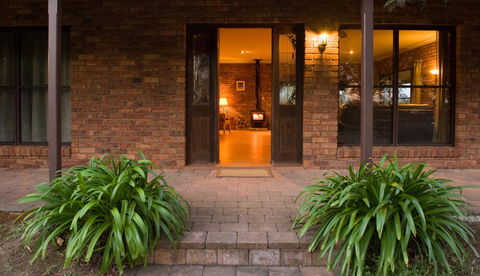 Ironstone Estate Lovedale - Accommodation Port Hedland 38
