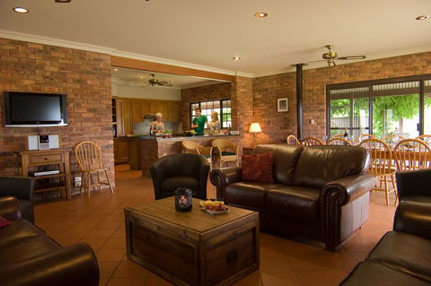 Ironstone Estate Lovedale - Accommodation Port Hedland 30