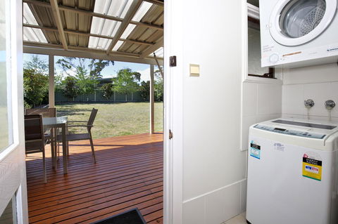 Hayes Beach House I Award Winner I 4 Mins To Beach - Accommodation Port Hedland 15
