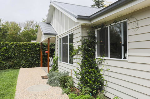 Armidale Cottage - House 2 - Accommodation Port Hedland 2