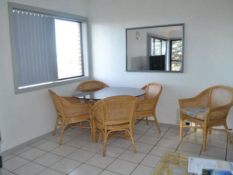 Oxley 8 At Tuncurry - Accommodation Port Hedland 2