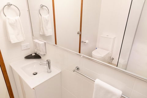 Sapphire Waters Motor Inn - Accommodation Port Hedland 2