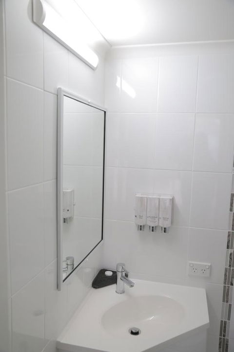 Sapphire Waters Motor Inn - Accommodation Port Hedland 11