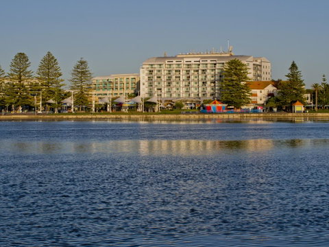 Oaks The Entrance Waterfront Suites - Accommodation Port Hedland 15