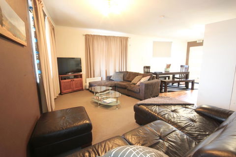 Full Circle Apartments - Accommodation Port Hedland 6
