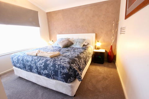 Full Circle Apartments - Accommodation Port Hedland 2