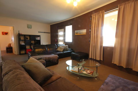 Full Circle Apartments - Accommodation Port Hedland 7