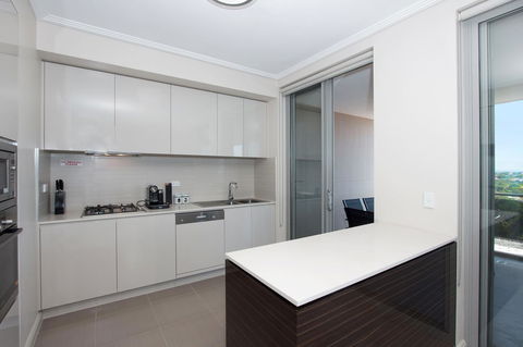 The Junction Palais - Modern And Spacious 2BR Bondi Junction Apartment Close To Everything - Accommodation Port Hedland 8