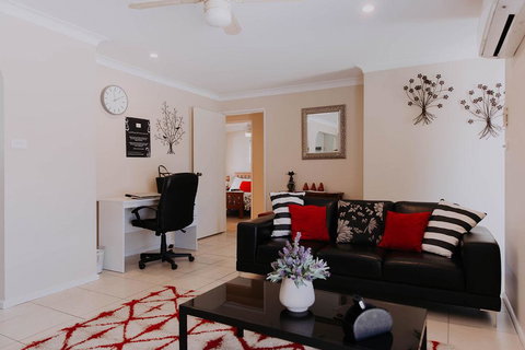 Central Wagga Self Catering Apartment - Accommodation Port Hedland 0