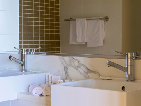 Sage Hotel Wollongong - Accommodation Port Hedland 1