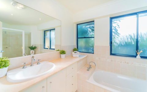 The Cove Yamba - Accommodation Port Hedland 16