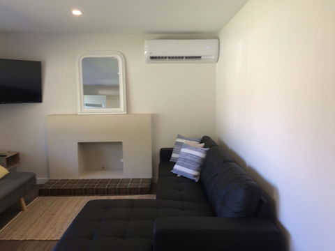 Golden Hill Cottage - Accommodation Port Hedland 13