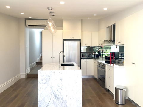 Luxury House In Bondi Junction - Accommodation Port Hedland 2