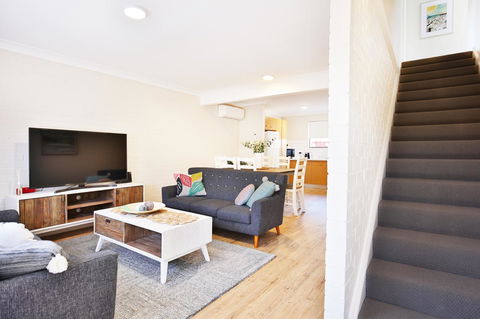 Abode @ Culburra - Pet Friendly - 4 Mins To Beach - Accommodation Port Hedland 7