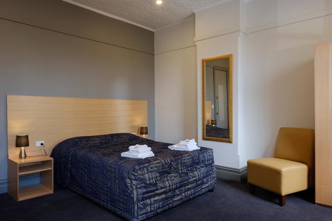 Royal Exhibition Hotel - Accommodation Port Hedland 12