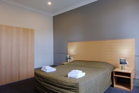 Royal Exhibition Hotel - Accommodation Port Hedland 14
