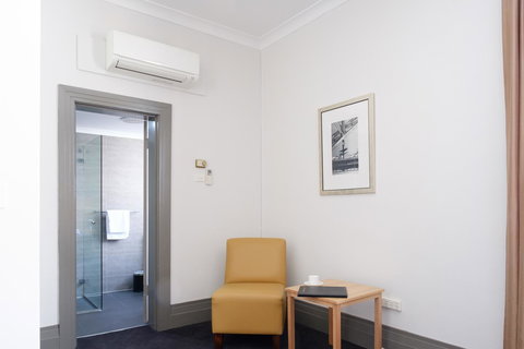 Royal Exhibition Hotel - Accommodation Port Hedland 21