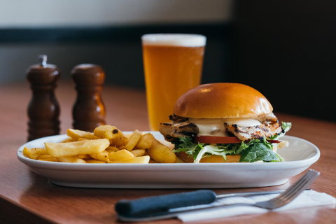 Royal Exhibition Hotel - Accommodation Port Hedland 8