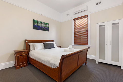 Drummoyne 3 Bedroom Home (62ALE) - Accommodation Port Hedland 5